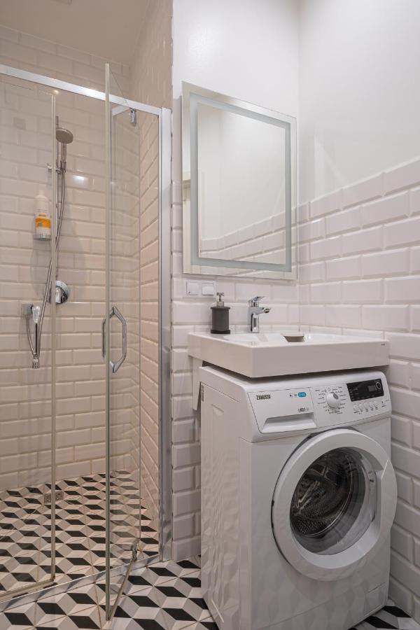Stylish Studio Close To City Center, Cafes & Parks & Local Dining 리가 외부 사진